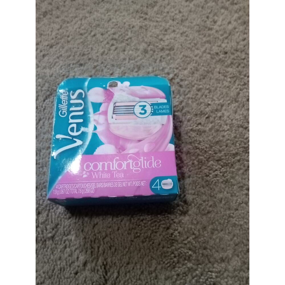 Gillette Venus White Tea Scented 4 Cartridges Comfortglide 3 Blades